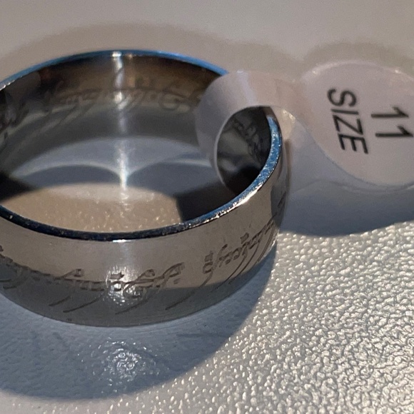 Lord of the Rings Ring in Stainless. Size 9, 10 & 11 in Titanium  8mm wide band - Picture 1 of 6